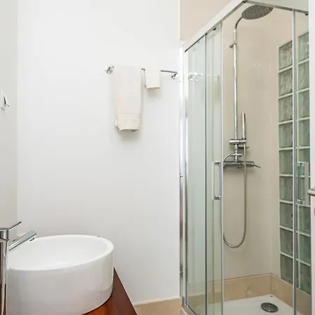 View - By Wehost 아파트 *